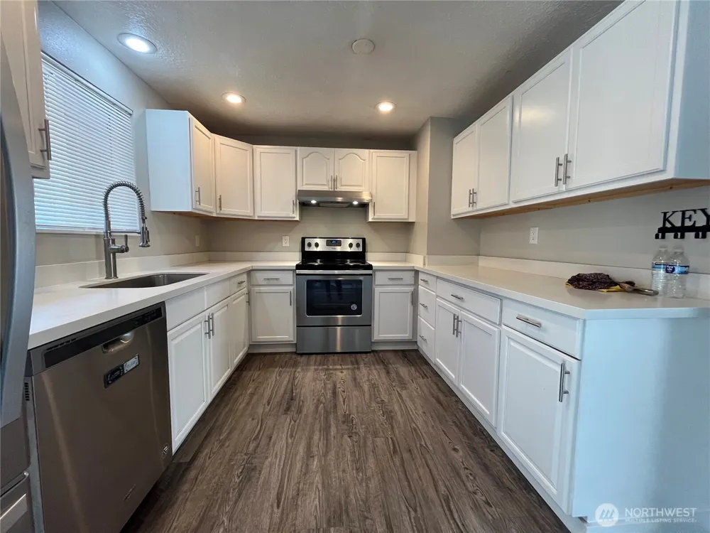 3302 20th Street SE Auburn, WA 98092