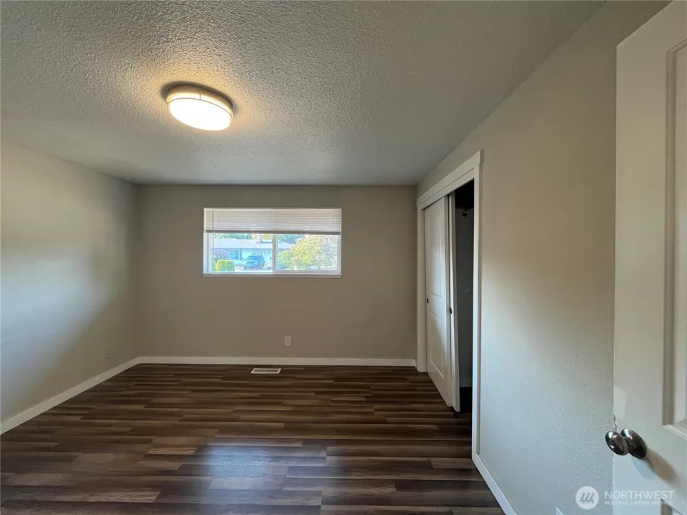 3302 20th Street SE Auburn, WA 98092