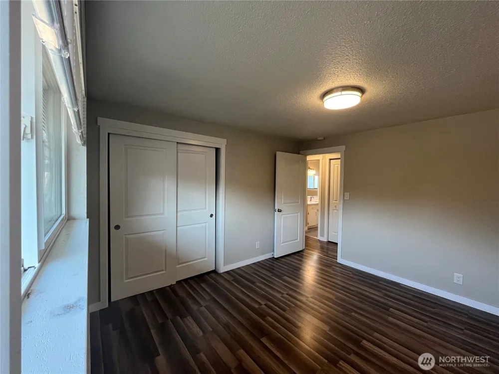 3302 20th Street SE Auburn, WA 98092