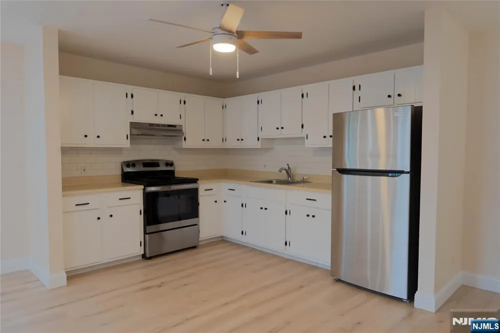 3900 Liberty Avenue 1A North Bergen, NJ 07047