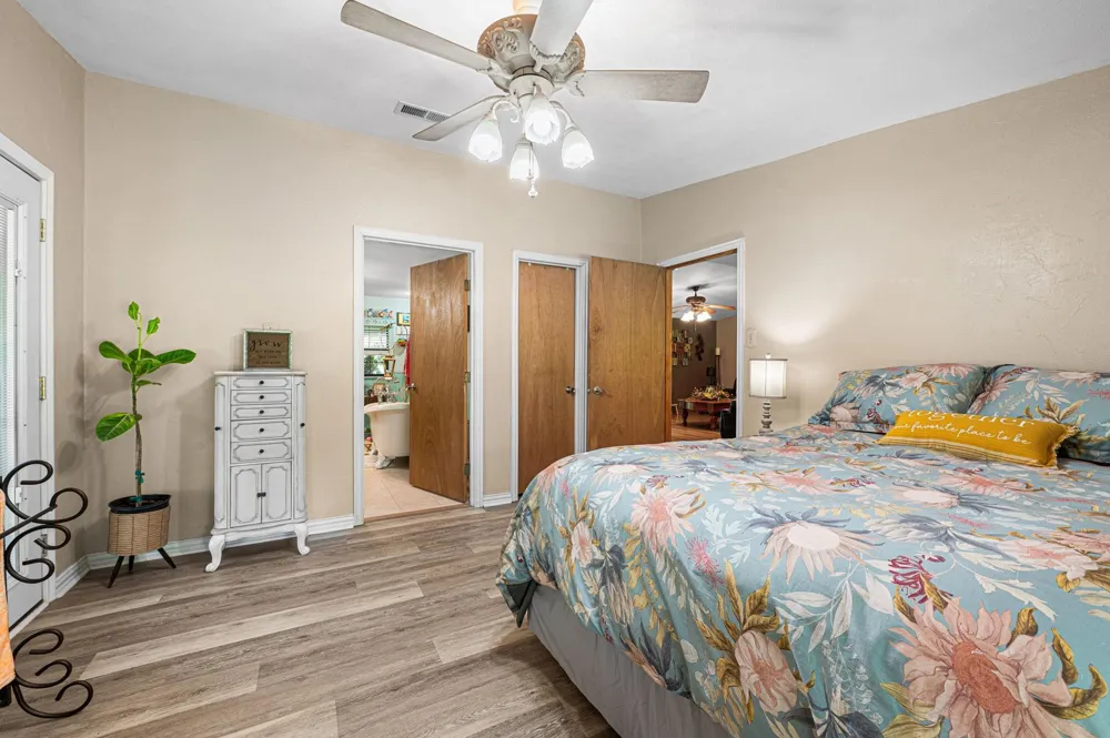 203 Chipmunk Trail Shepherd, TX 77371
