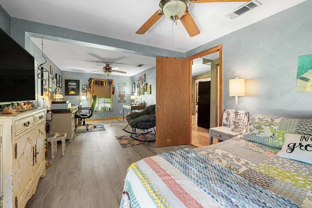 203 Chipmunk Trail Shepherd, TX 77371
