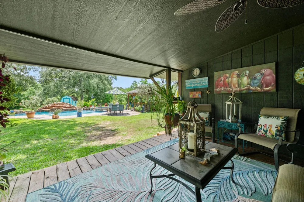 203 Chipmunk Trail Shepherd, TX 77371
