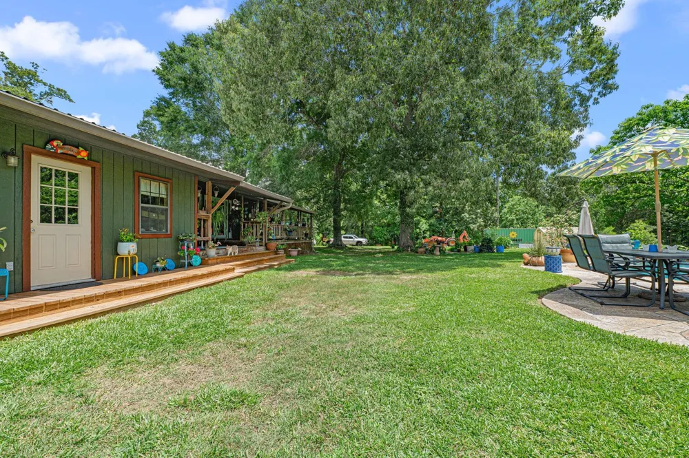 203 Chipmunk Trail Shepherd, TX 77371