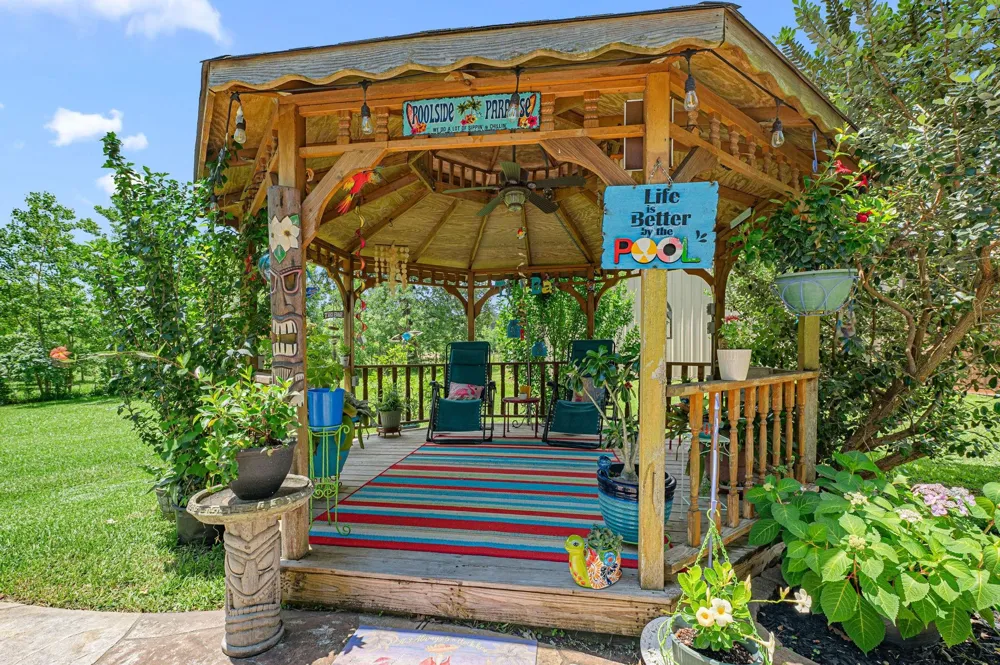 203 Chipmunk Trail Shepherd, TX 77371