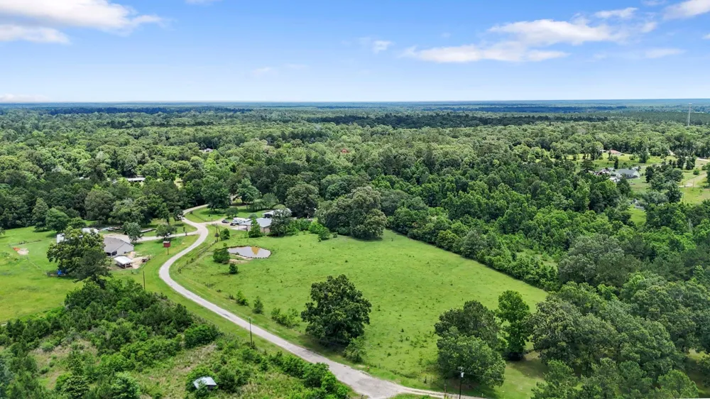 203 Chipmunk Trail Shepherd, TX 77371