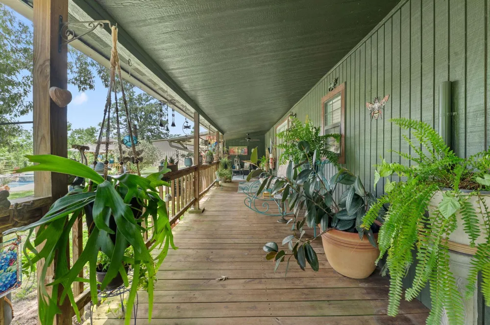 203 Chipmunk Trail Shepherd, TX 77371