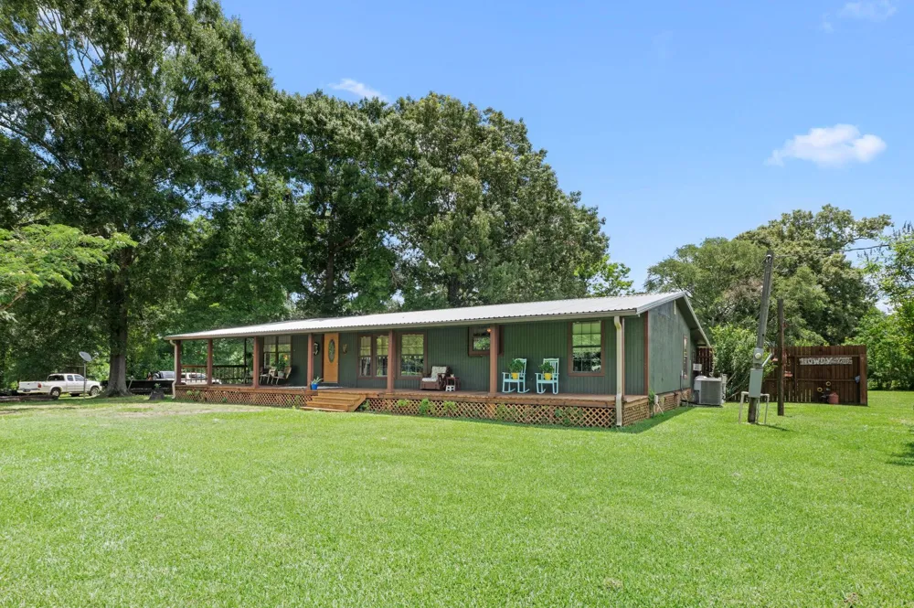 203 Chipmunk Trail Shepherd, TX 77371