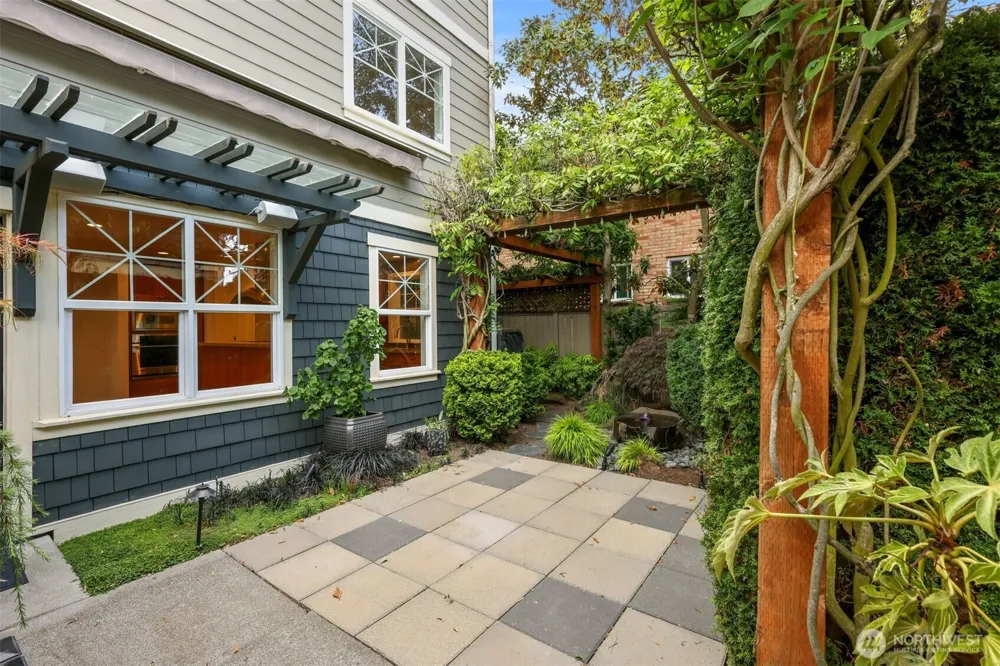 514 Prospect Street #B Seattle, WA 98109