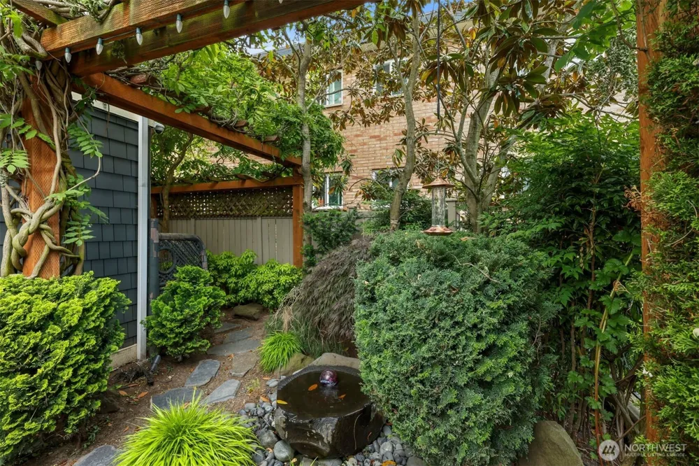 514 Prospect Street #B Seattle, WA 98109