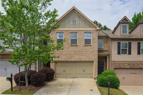 2462 Whiteoak Run SE #18