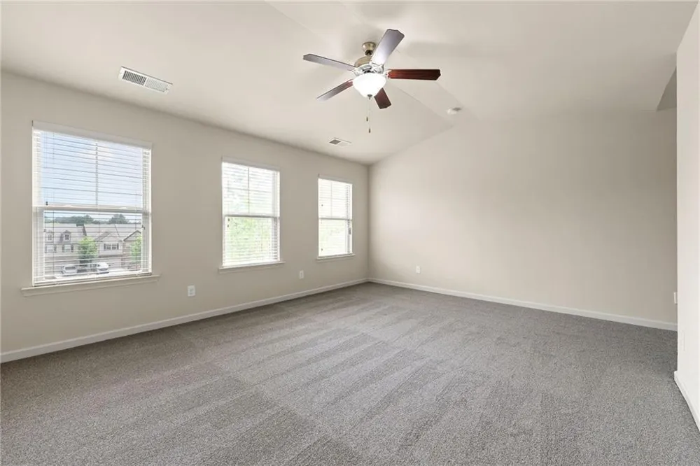 2462 Whiteoak Run SE #18 Smyrna, GA 30080