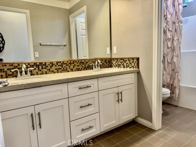 7524 Aplin Street Highland, CA 92346