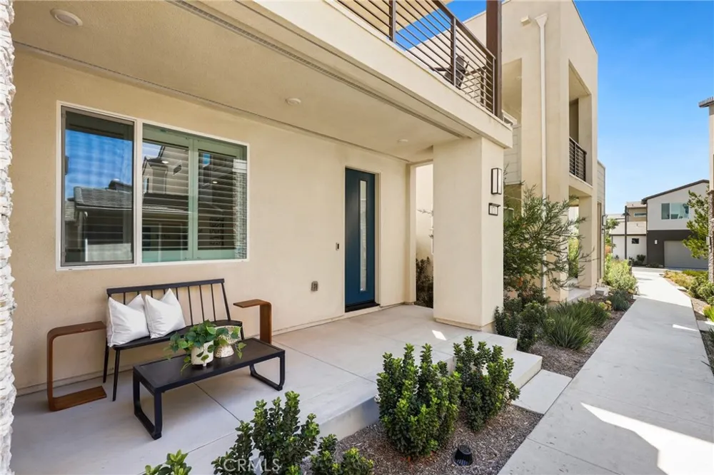 171 Junco Irvine, CA 92618