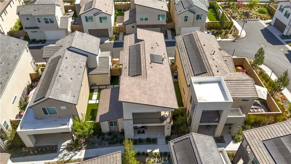 171 Junco Irvine, CA 92618