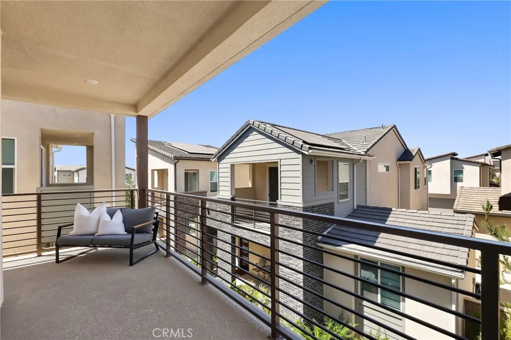 171 Junco Irvine, CA 92618