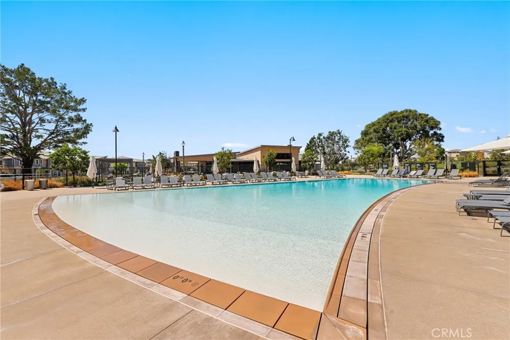 171 Junco Irvine, CA 92618