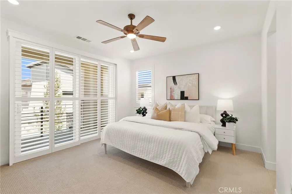 171 Junco Irvine, CA 92618