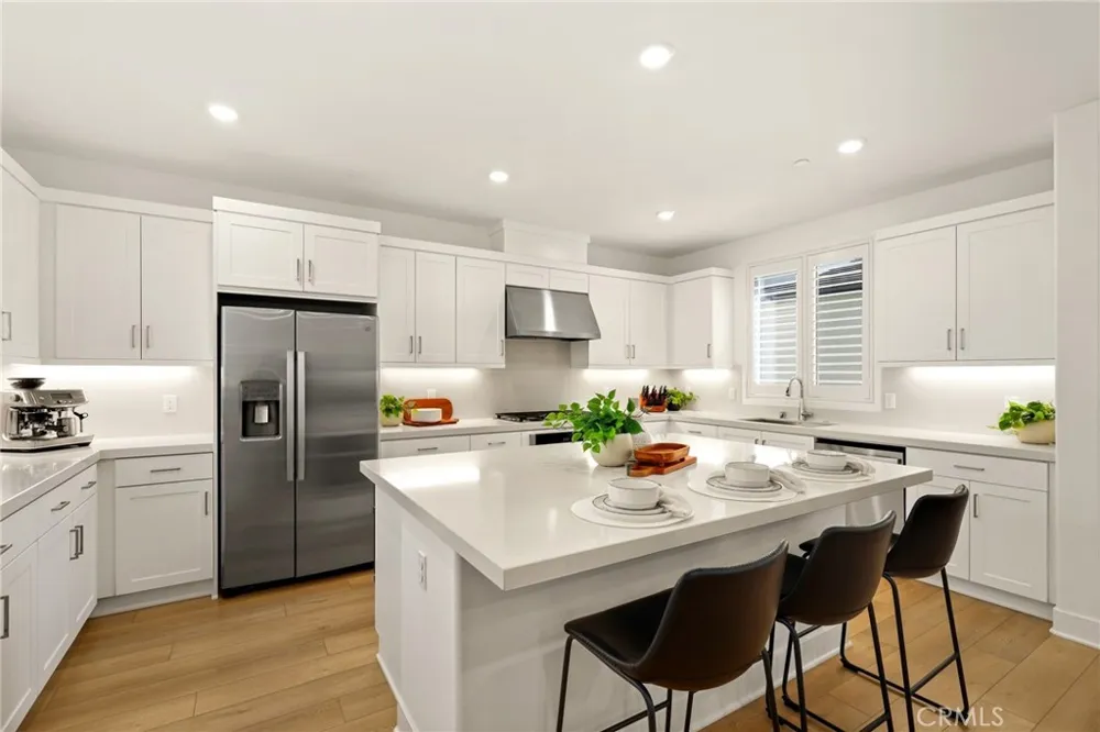 171 Junco Irvine, CA 92618