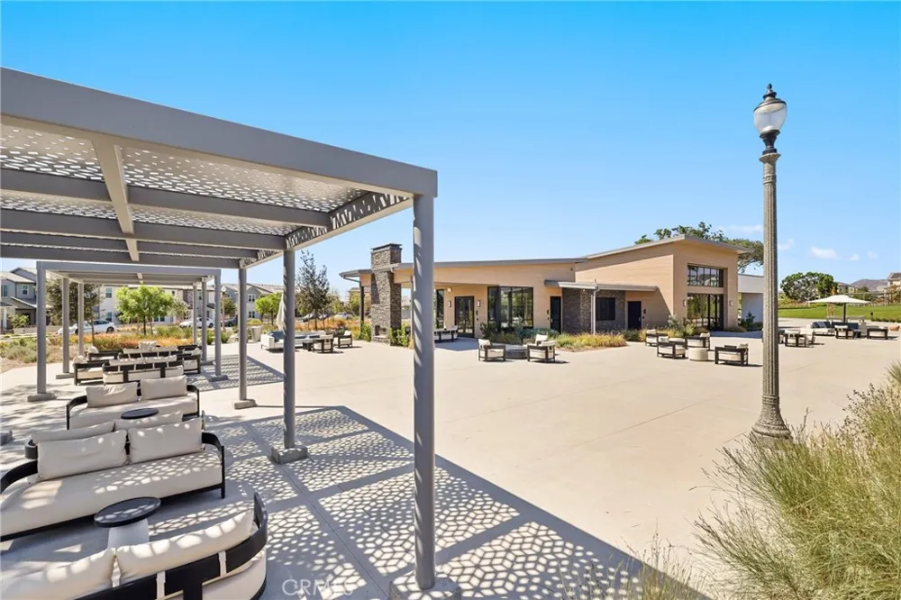 171 Junco Irvine, CA 92618