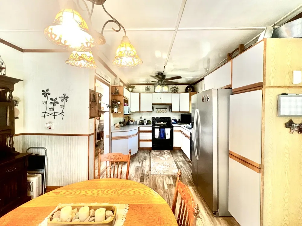 3979 W Bacon Road Hillsdale, MI 49242