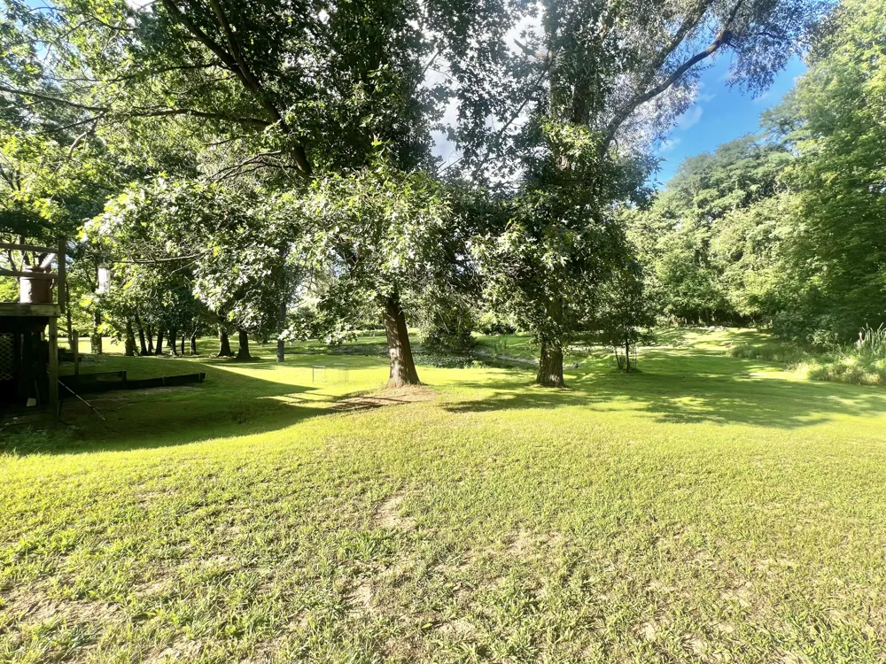 3979 W Bacon Road Hillsdale, MI 49242