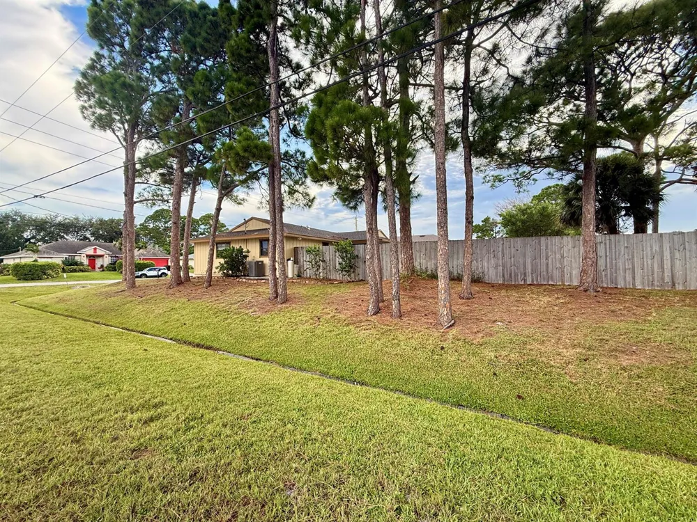 603 SW Todd Avenue Port St. Lucie, FL 34983