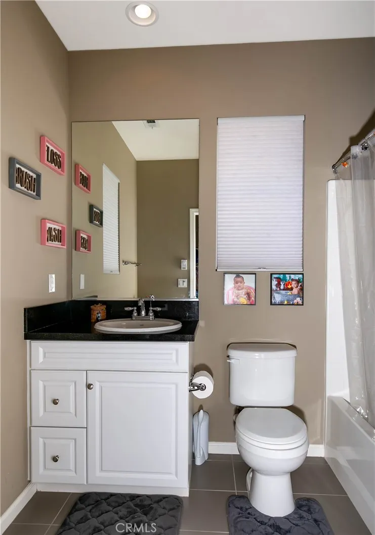 21716 Propello Saugus, CA 91350