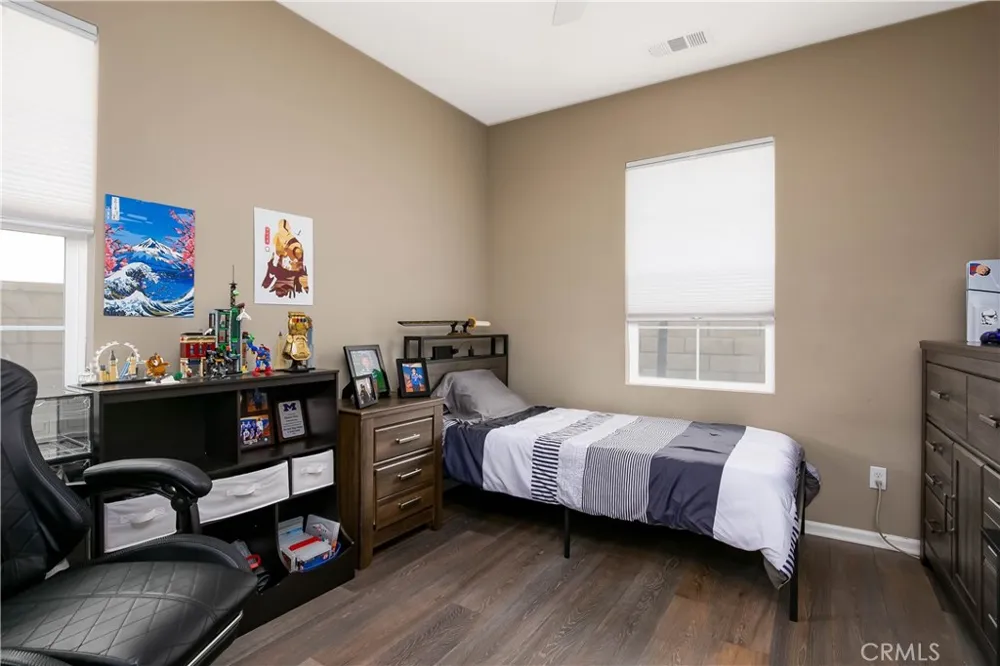 21716 Propello Saugus, CA 91350