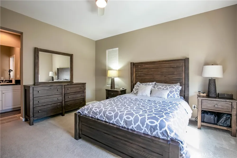21716 Propello Saugus, CA 91350