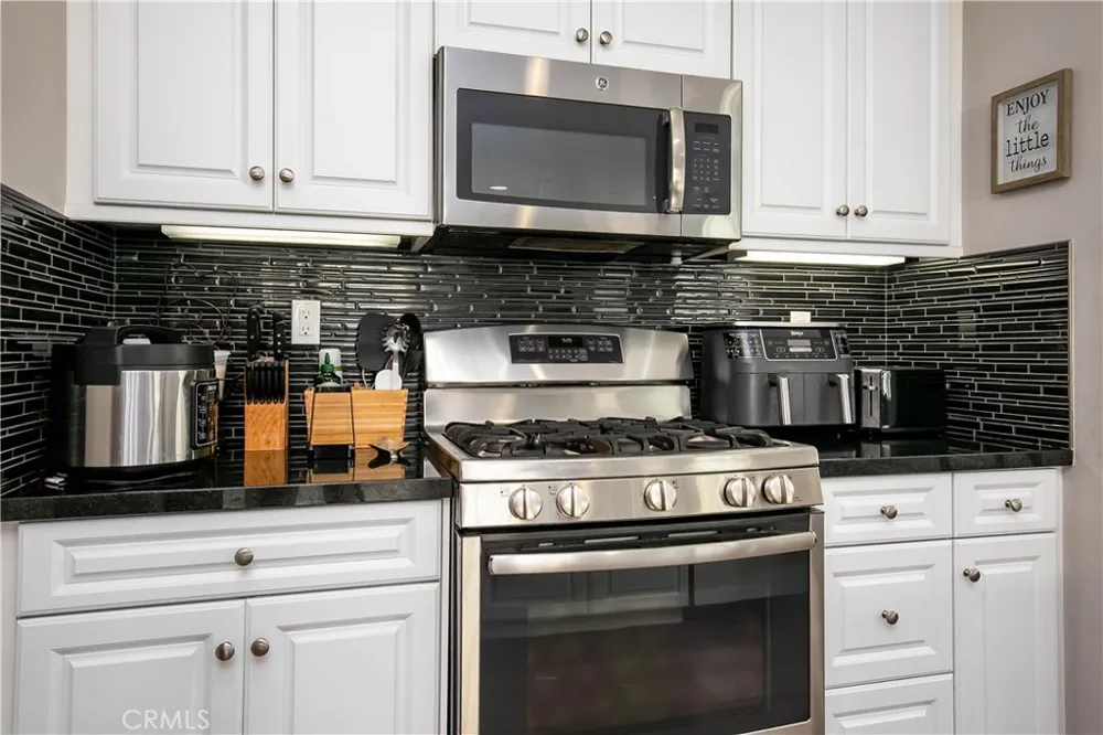 21716 Propello Saugus, CA 91350
