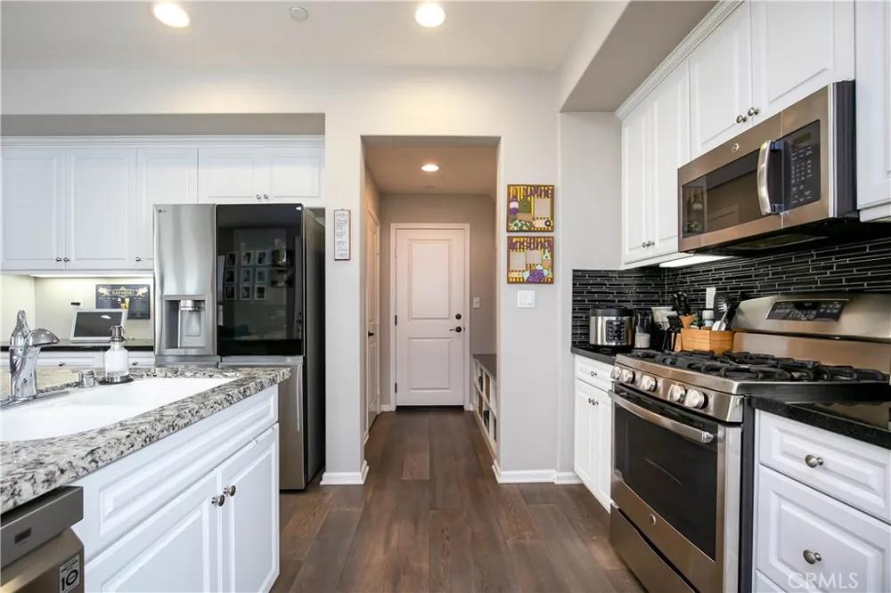 21716 Propello Saugus, CA 91350