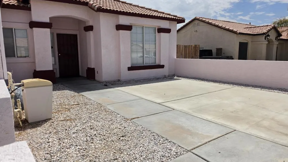 31240 ViA Ventana Thousand Palms, CA 92276