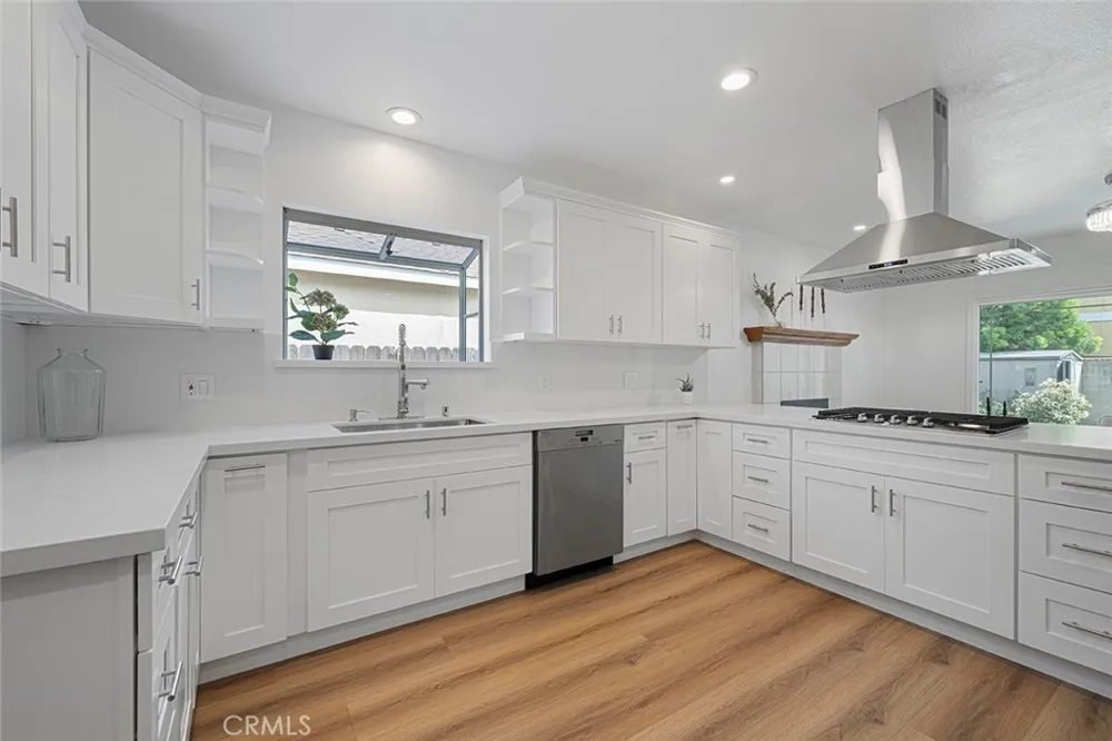 12930 Gilmore Avenue Los Angeles, CA 90066