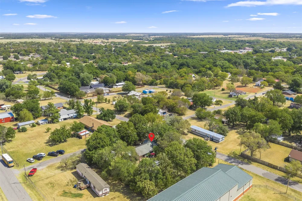 401 S 10th Street Comanche, OK 73529