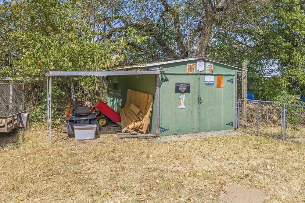 401 S 10th Street Comanche, OK 73529