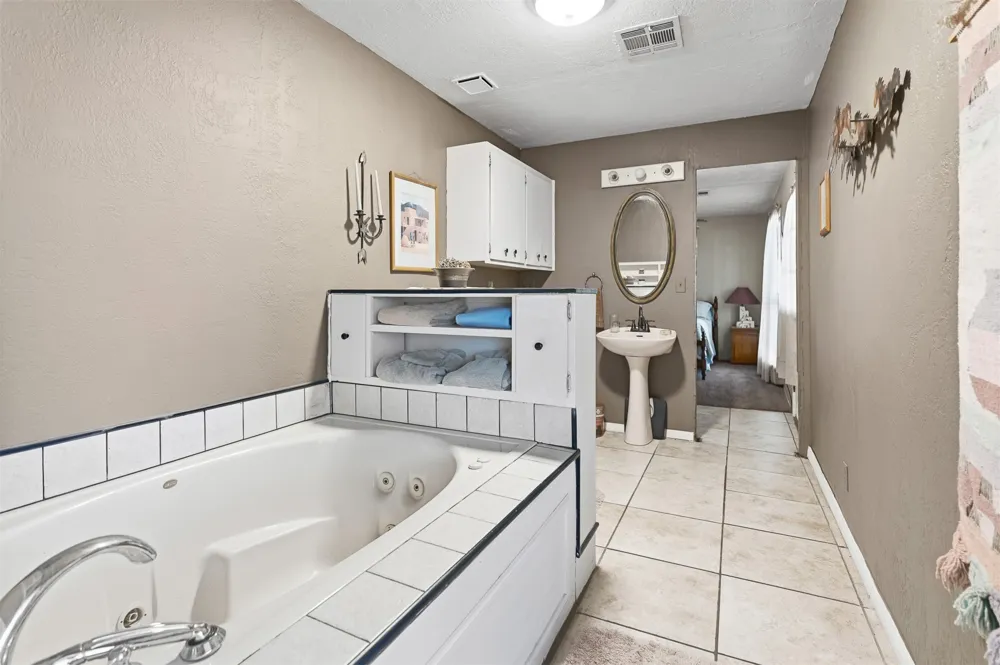 401 S 10th Street Comanche, OK 73529