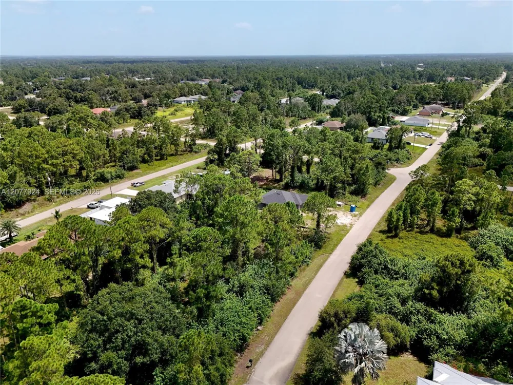 523 SUMMIT AVE Lehigh Acres, FL 33974