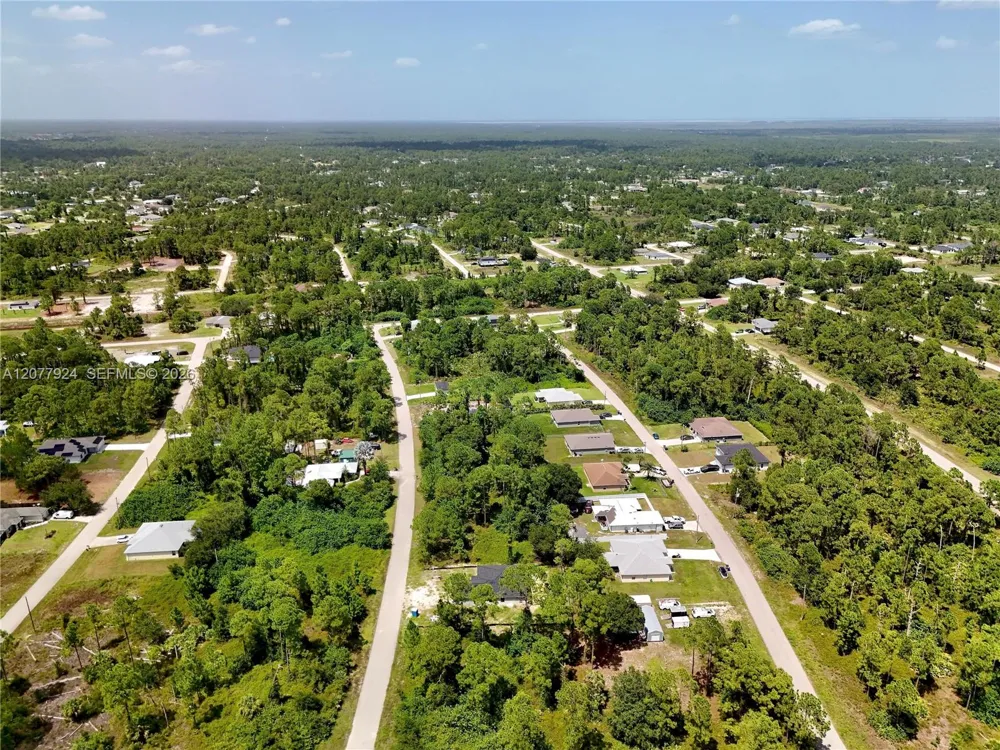 523 SUMMIT AVE Lehigh Acres, FL 33974