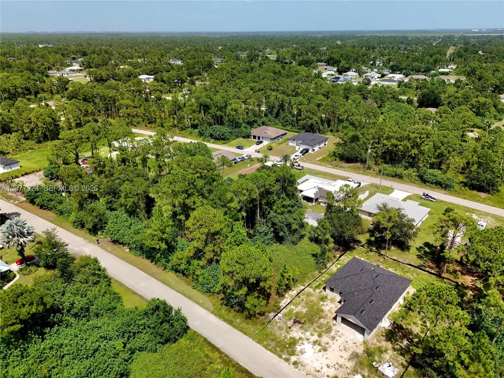 523 SUMMIT AVE Lehigh Acres, FL 33974