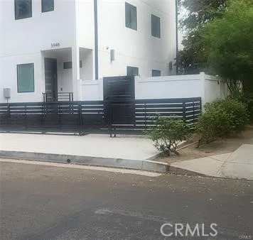5948 CANTALOUPE STREET Valley Glen, CA 91401