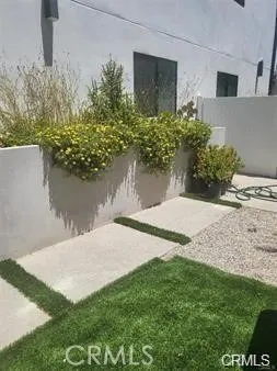 5948 CANTALOUPE STREET Valley Glen, CA 91401