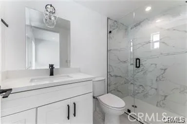 5948 CANTALOUPE STREET Valley Glen, CA 91401