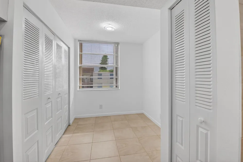 10 Willowbrook Lane #207 Delray Beach, FL 33446
