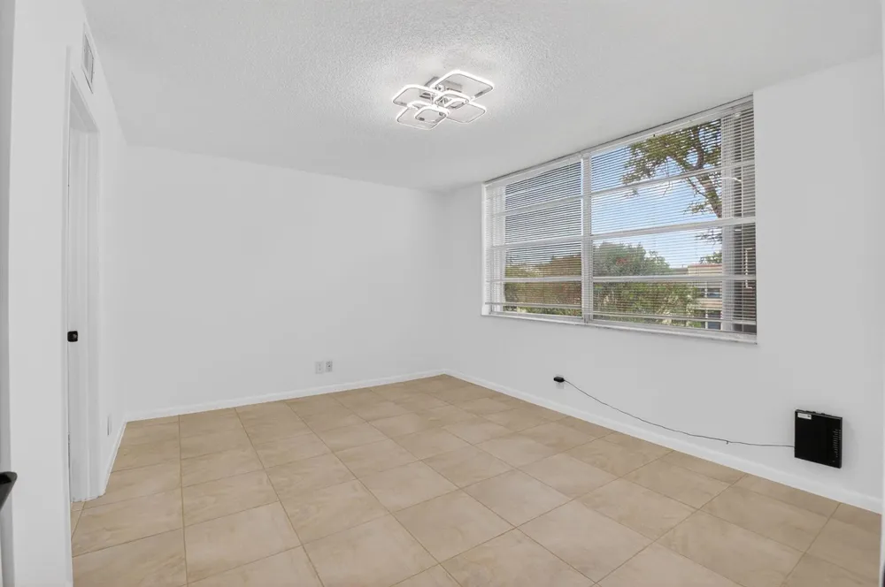 10 Willowbrook Lane #207 Delray Beach, FL 33446