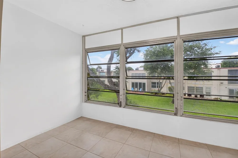 10 Willowbrook Lane #207 Delray Beach, FL 33446