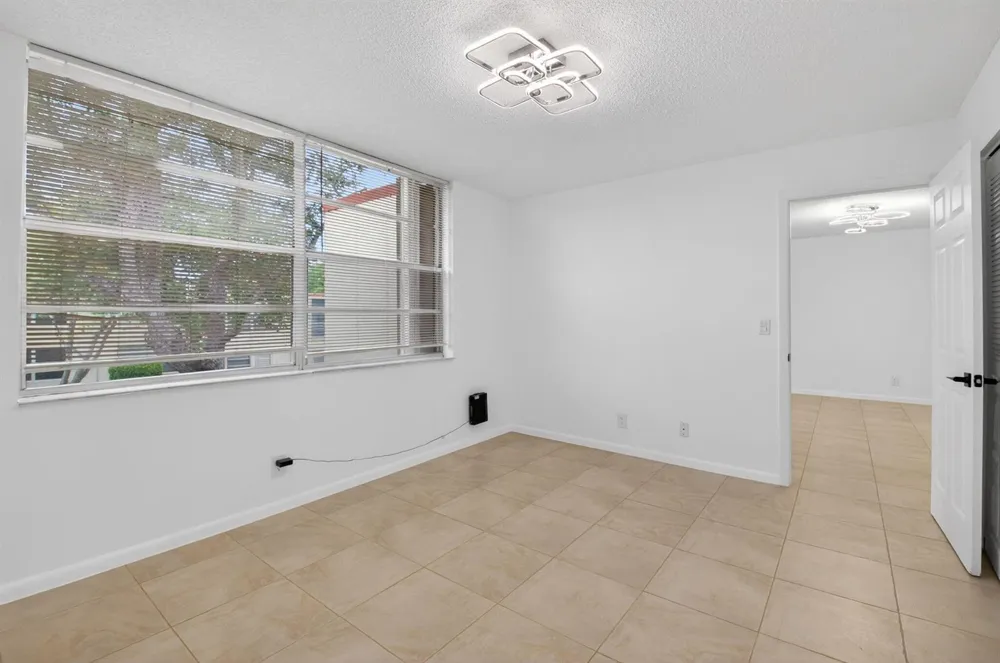 10 Willowbrook Lane #207 Delray Beach, FL 33446