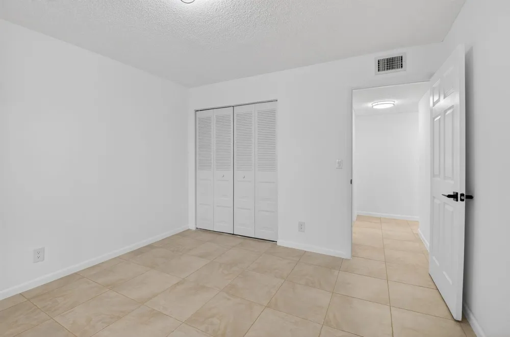 10 Willowbrook Lane #207 Delray Beach, FL 33446
