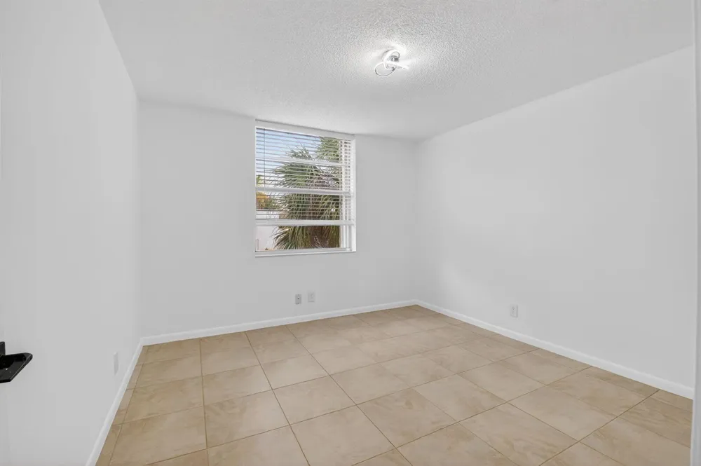 10 Willowbrook Lane #207 Delray Beach, FL 33446