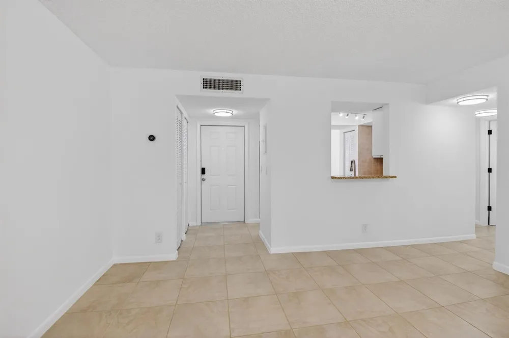 10 Willowbrook Lane #207 Delray Beach, FL 33446